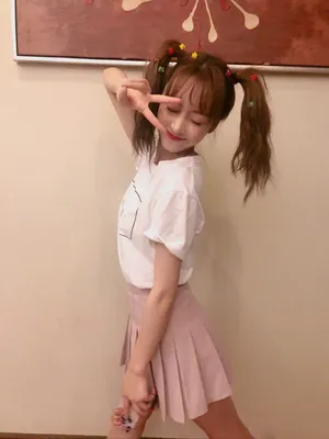 宣璐双马尾俏皮甜美图片