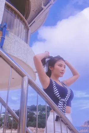 徐冬冬夏日海边性感写真图片_1