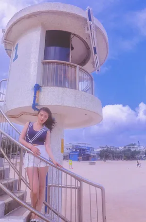 徐冬冬夏日海边性感写真图片_8