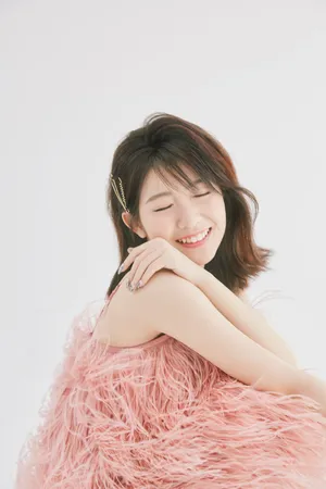 赖美云甜美可爱写真图片_3