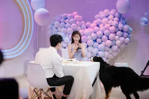金晨《天天向上》微甜图片_2