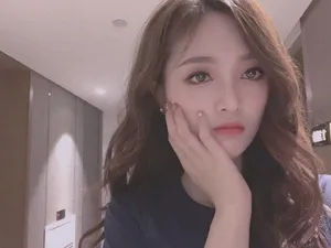 吴宣仪甜美性感自拍照图片_1