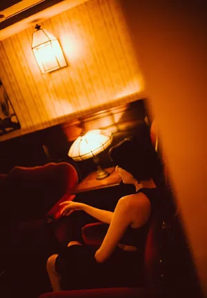 李亚鹏女友复古性感写真图片_4