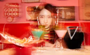 孟美岐百变造型性感杂志写真_3