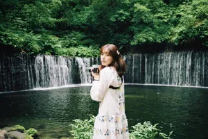 施诗清新夏日旅拍写真图片_1