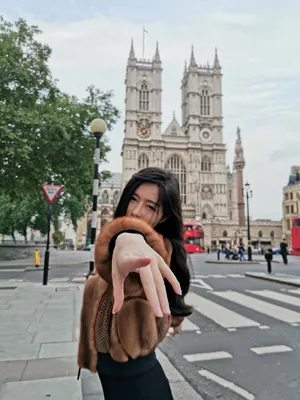 汤晶媚清新靓丽旅拍图片_3