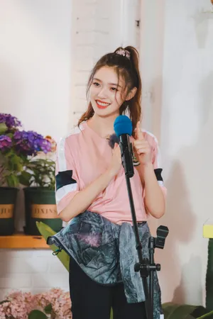 林允青春环游记微甜图片_7