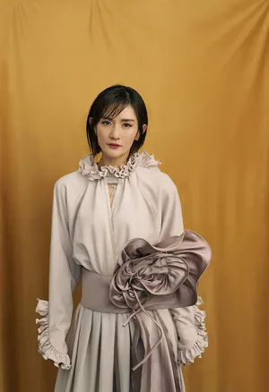 谢娜时尚摩登魅力写真大片_4