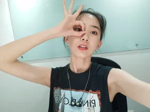 朱颜曼滋清新自拍图片_3