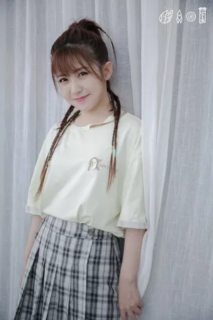 赖美云甜美俏皮写真图片_2