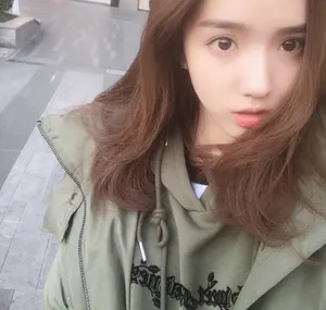 苏晓彤搞怪自拍照图片_4