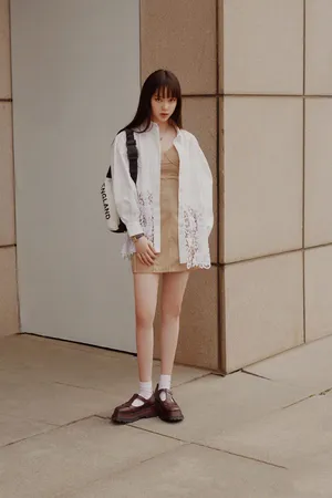 欧阳娜娜时尚简约写真图片