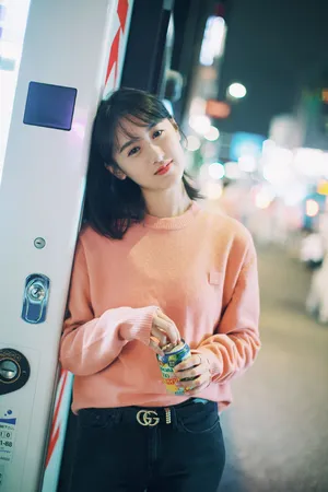 袁冰妍粉嫩甜美生活照图片_4