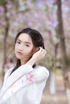 王玉雯清新灵动汉服写真图片_1