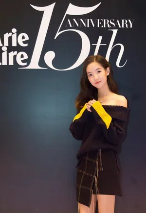 王玉雯性感露肩活动照图片_4