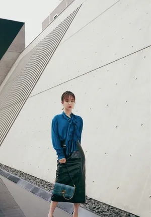 杨紫成熟妩媚活动写真图片_5