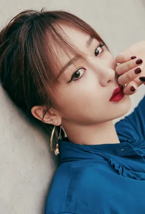 杨紫成熟妩媚活动写真图片_7