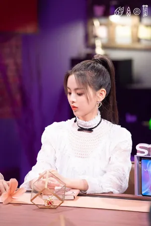 杨超越《心动的信号》甜美图片_4