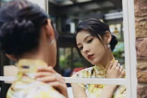 张予曦印花旗袍性感写真图片_5