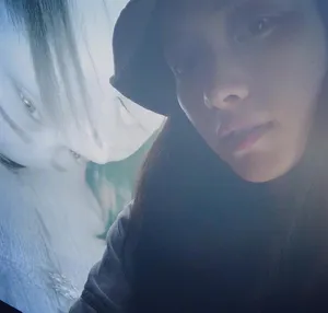 倪妮光影自拍照图片_3