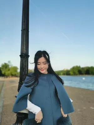 汤晶媚性感优雅旅拍图片_3