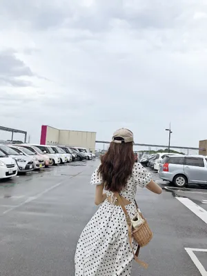 黄一琳夏日清新短裙图片_3