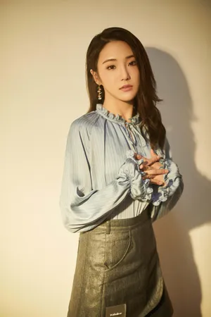 张可盈俏皮活力性感写真图片