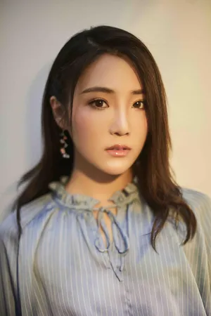 张可盈俏皮活力性感写真图片_2