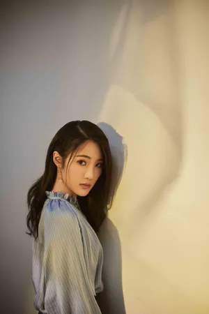 张可盈俏皮活力性感写真图片_4