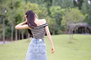 李沁清新养眼写真图片_2