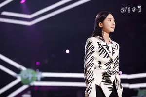 孟美岐《明日之子》公演写真图片_5