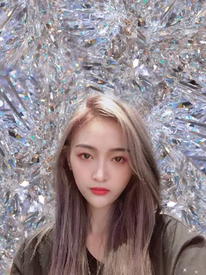 吴宣仪甜美性感街拍自拍图片_5