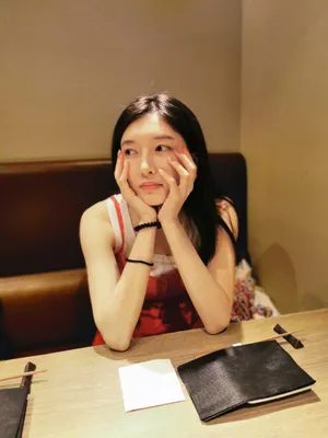 江疏影清新唯美质感图片