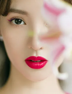 金晨妩媚优雅写真图片_5