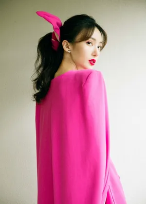 金晨妩媚优雅写真图片_6