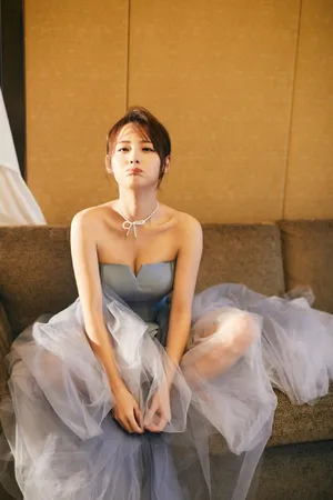 张嘉倪柔美性感写真图片_4