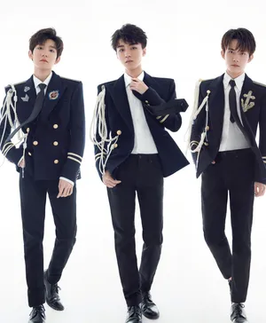 TFBOYS超帅制服写真图片_3