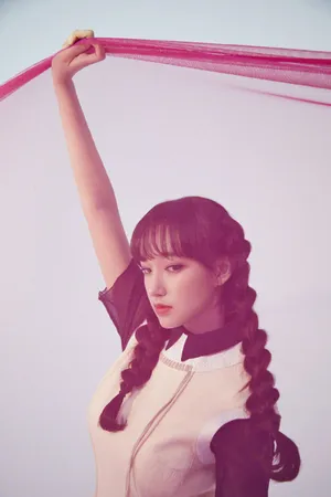 程潇唯美时尚大片写真图片_4