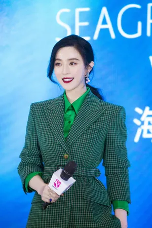 范冰冰西装俊美写真图片_6
