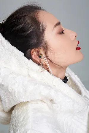 柴碧云黑白双色性感写真图片_3