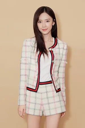 卢洋洋小香风甜美写真图片_2