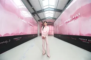 赵露思灵动魅力性感活动照图片_1