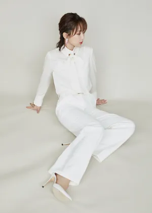 杨紫纯白清新写真图片