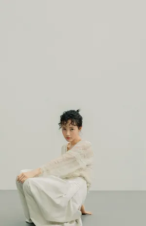 李一桐温婉迷人写真图片_2