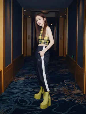 邓紫棋酷美性感写真图片_2