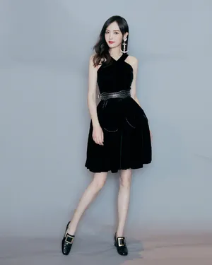 唐嫣摩登优雅写真图片_2
