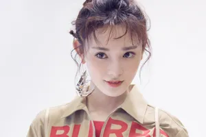 彭小苒甜美可爱写真图片_5