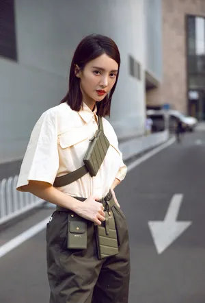 金晨时尚率性写真图片_2