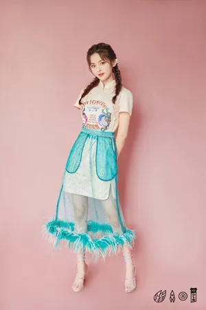 杨超越甜美复古写真图片_3