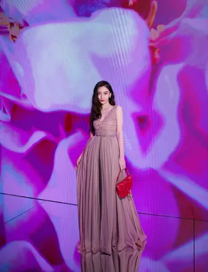 angelababy性感品牌活动图片